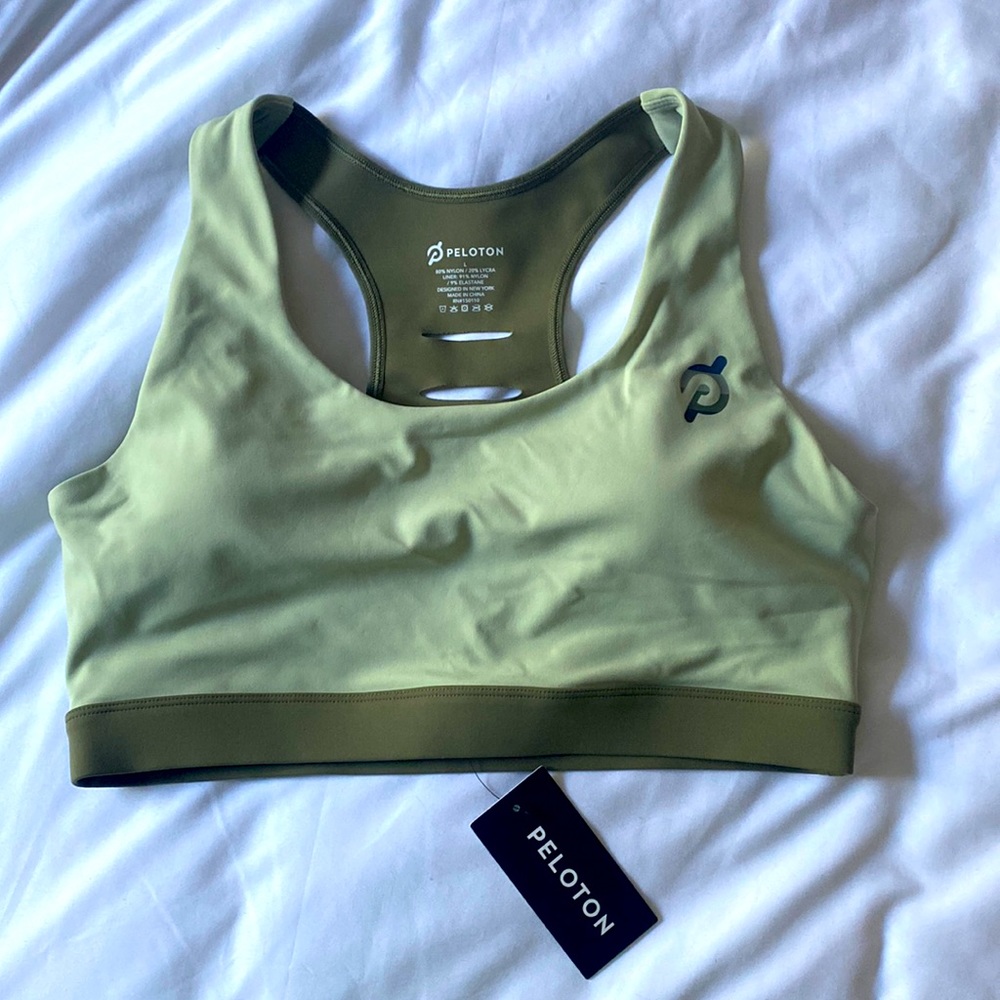 NWT Peloton sports bra